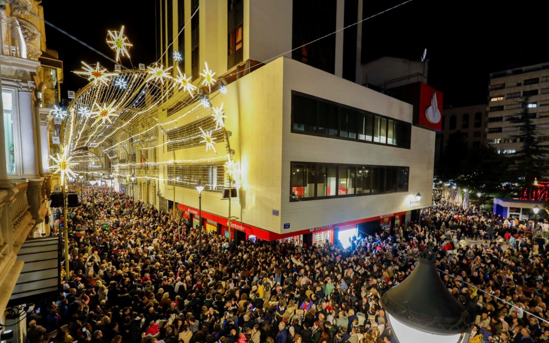 El PSOE celebra que Manuel Serrano haga ahora lo que intentó boicotear la Navidad pasada