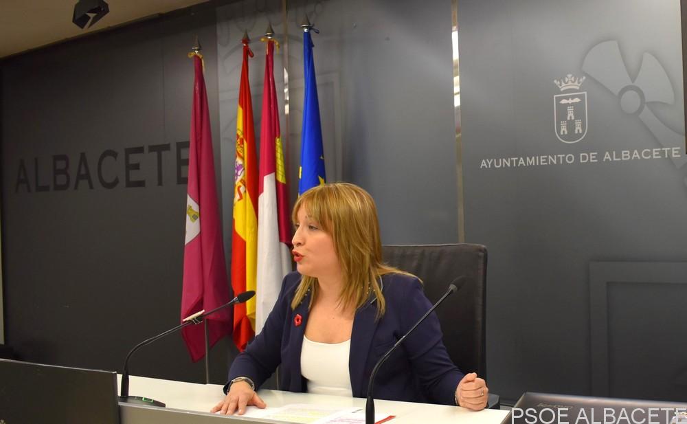 Amparo Torres: “El alcalde no puede permitirse el lujo de renunciar a 10 millones de euros para Albacete porque Feijóo quiera desgastar al Gobierno de España”