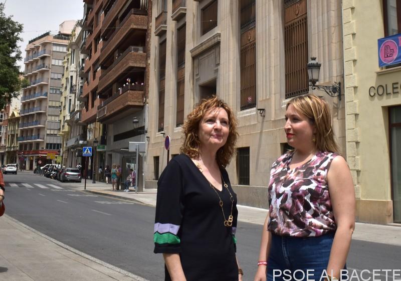 Amparo Torres: “Serrano destina más de 100.000 euros a parchear el Banco de España, porque no tiene proyecto alguno para el futuro de este edificio emblemático”