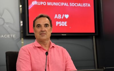 Jacinto Navarro destaca la necesidad de mejorar las condiciones de entrenamiento de los equipos y deportistas de primer nivel para fomentar el deporte local